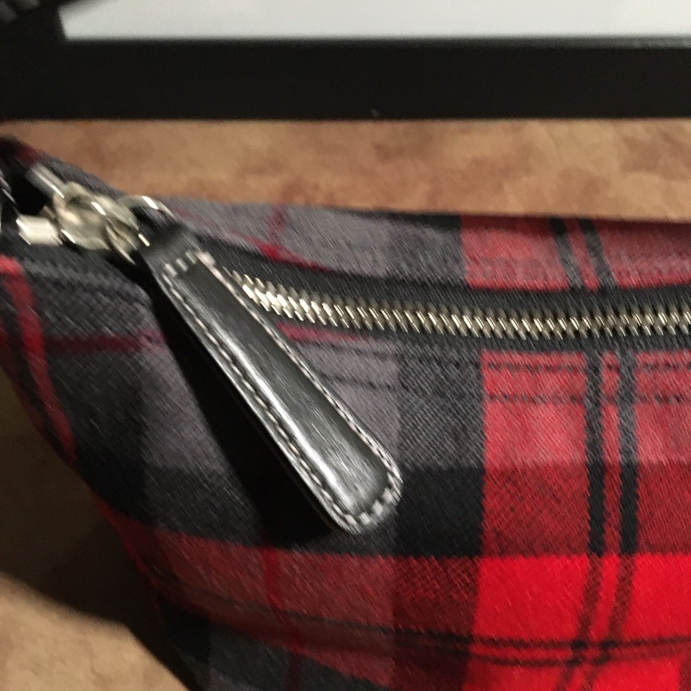 COACH PRE-LOVED VINTAGE AUTHENTIC MINI TARTAN RED WOOL & LEATHER SHOULDER BAG - Picture 7 of 13